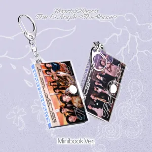 Hearts2Hearts - 1st Single 'The Chase' (Mini Book Version)