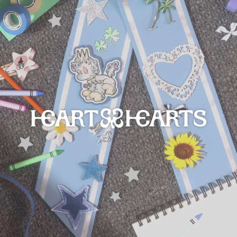 Hearts2Hearts - 1st Single 'The Chase' (Package Version)