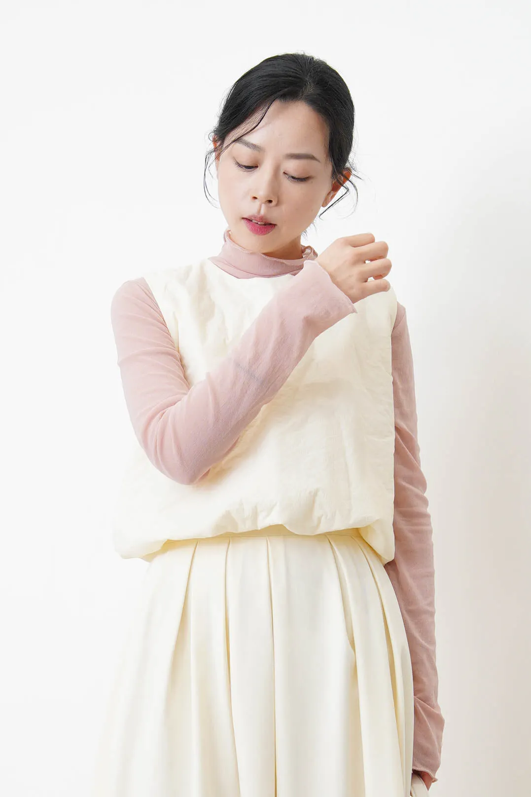 Padded vest in crop cut